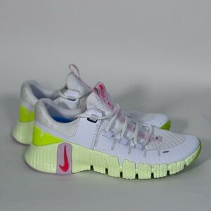 NWOB Nike Free Metcon 5 Barely Volt Pink Foam (Women's)